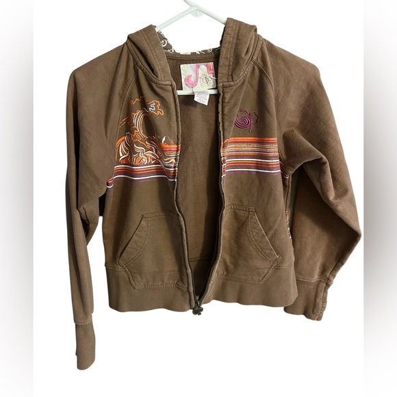 Hostess Pick ☄️ Brown Girl's Hoodie with Wave Design by OP - Picture 6 of 11